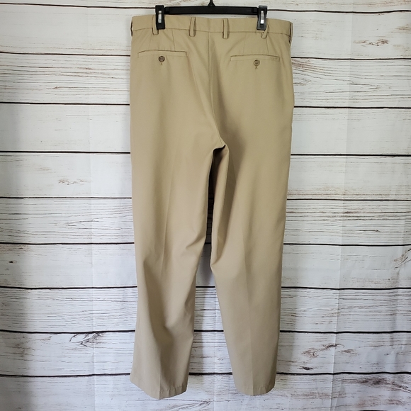 Izod | Golf Xtreme Function Khakin Tan Pants - Picture 4 of 7